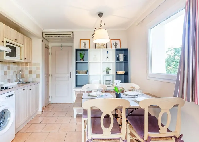 Les Calanques Thalassotherapie-2 By Interhome